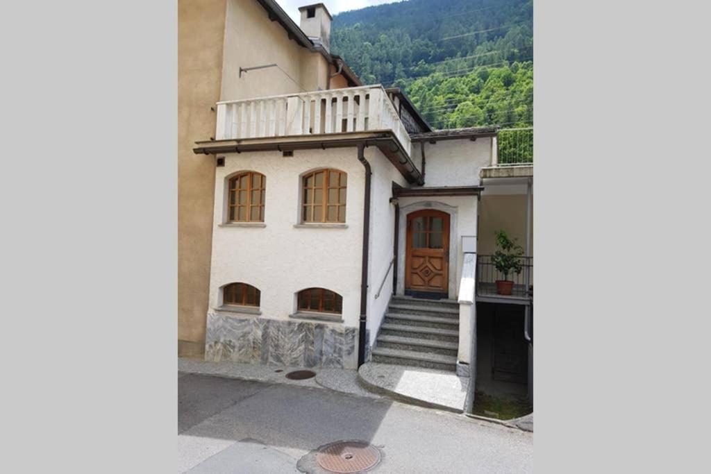 הוילה Campascio Bezauberndes Haus Fuer Erholsame Ferien Im Puschlav מראה חיצוני תמונה